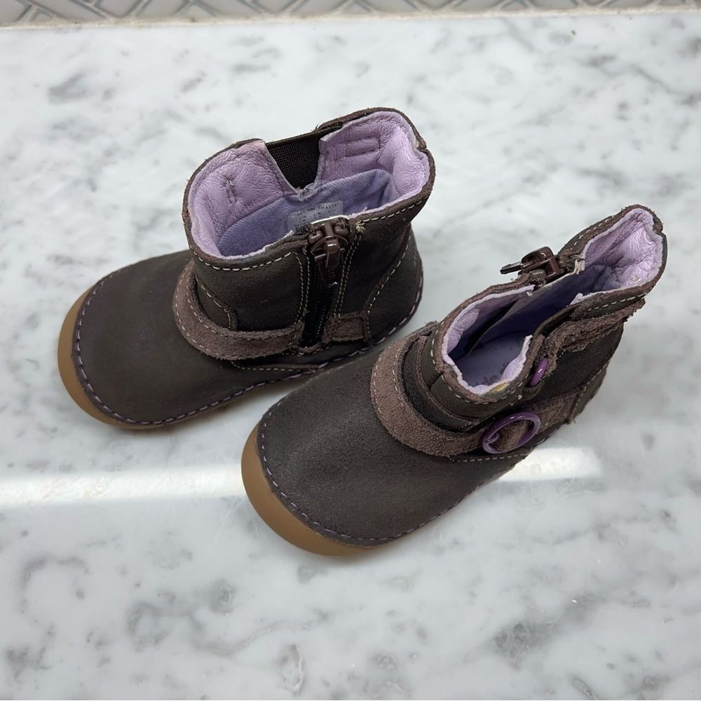 Stride Rite Thalia Brown Leather, Purple size 5W - Picture 8 of 9